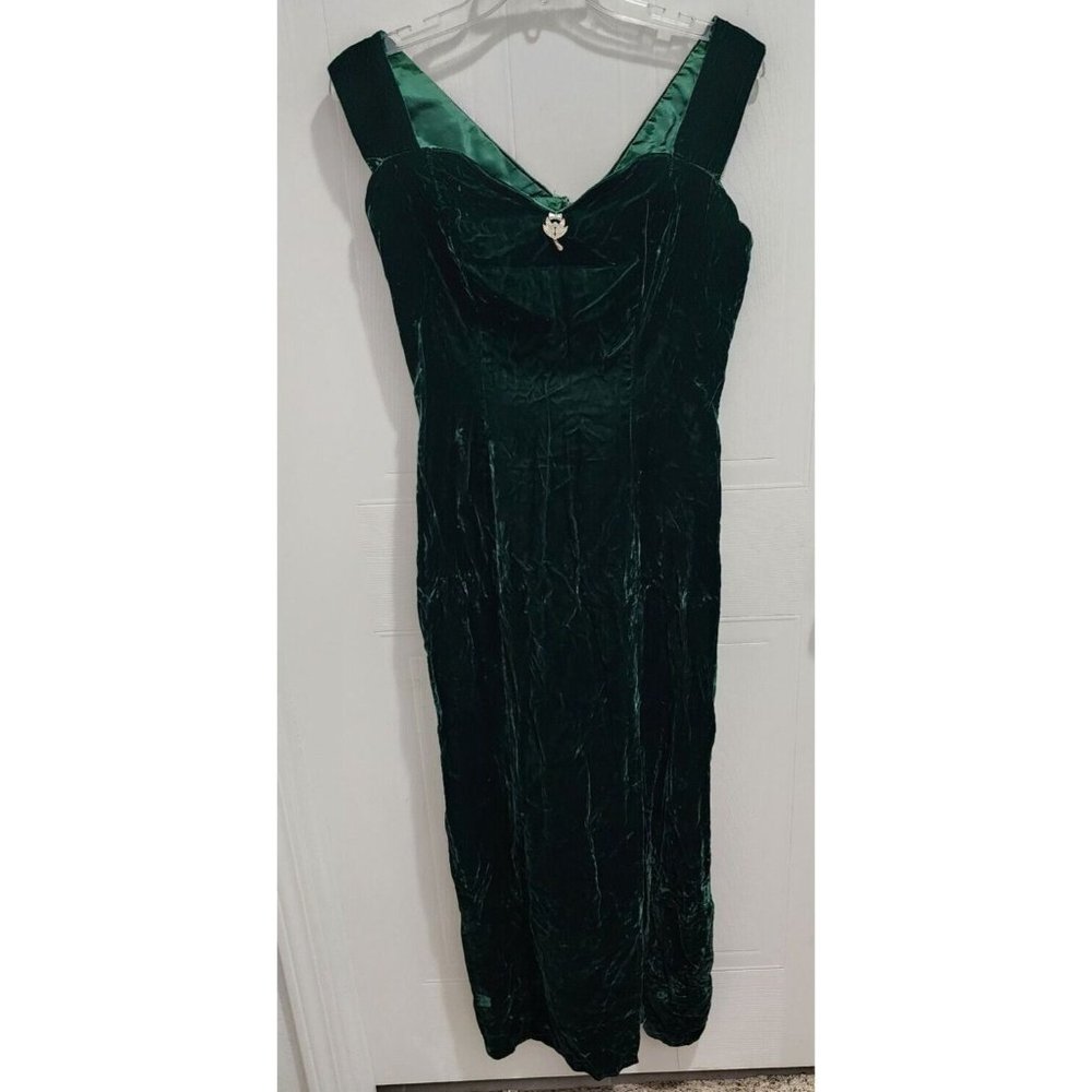 Vintage Alfred Angelo women's Sleeveless Long Formal Dress Green Velvet Size 8